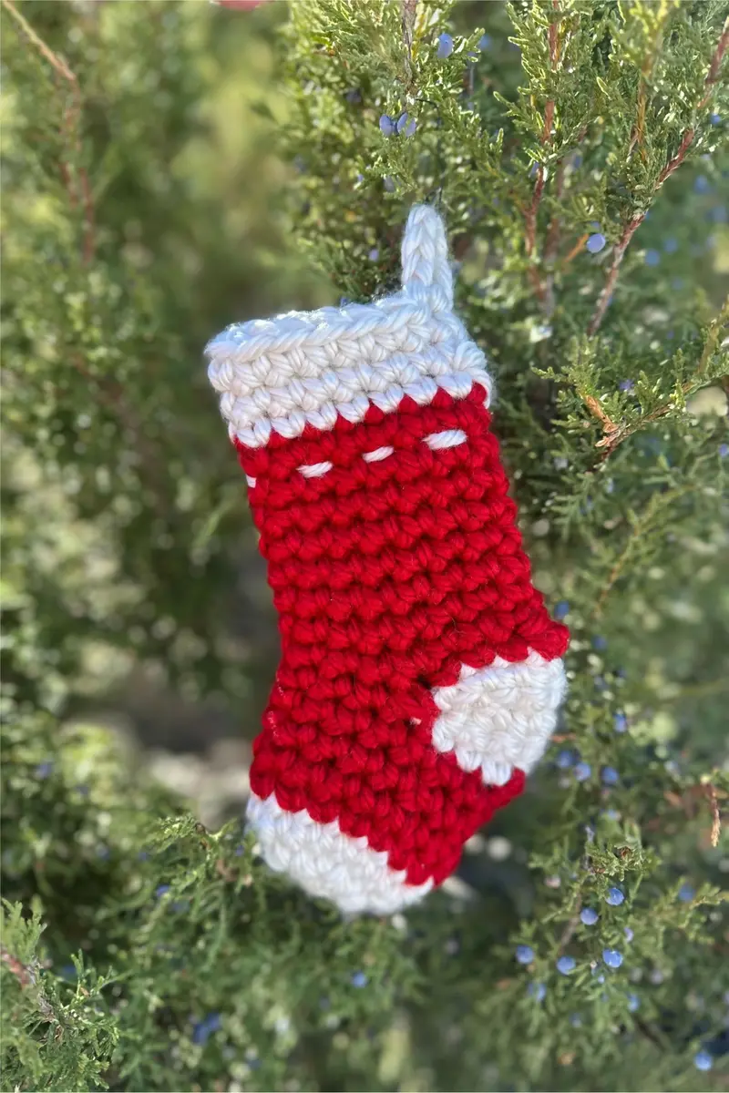 Not-So-Mini Christmas Stocking (Crochet) 1