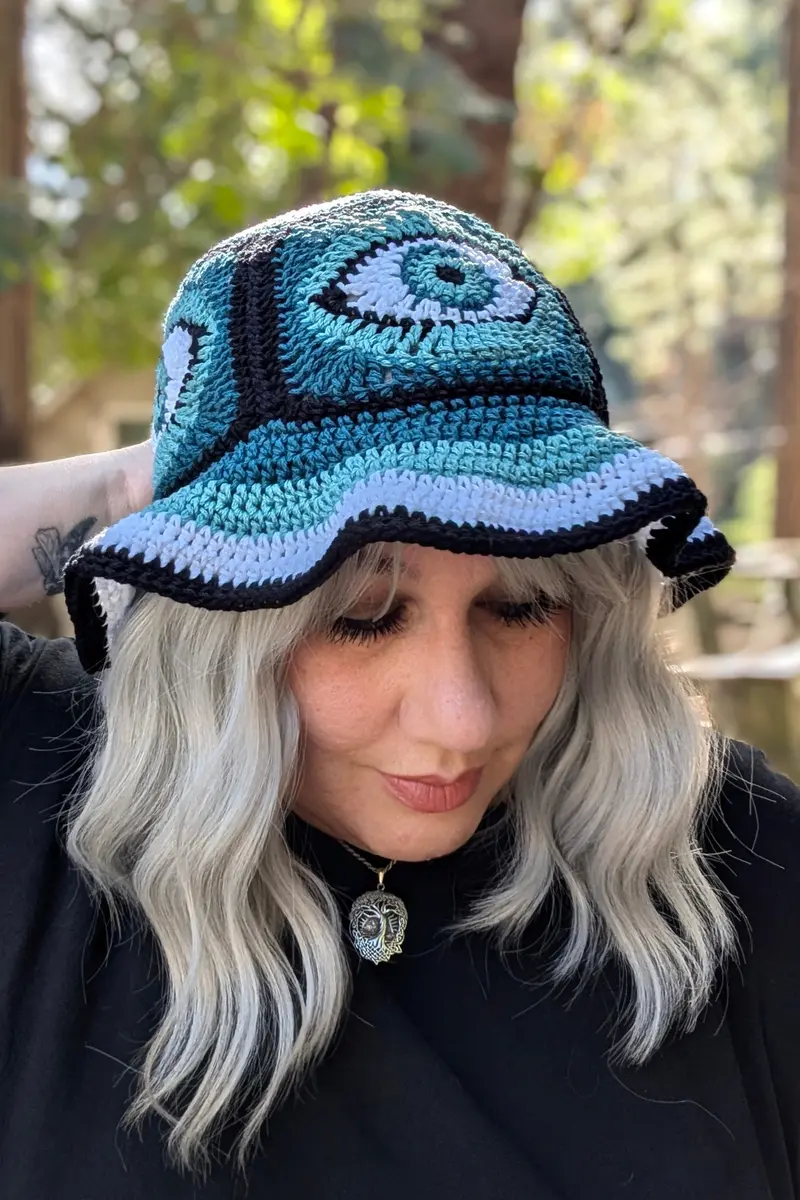 Oculus Bucket Hat (Crochet) 1