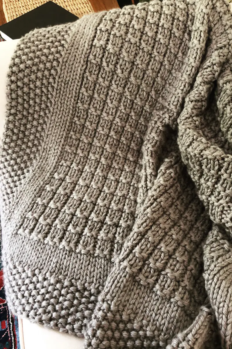 Over The Rooftops Blanket (Knit) 1