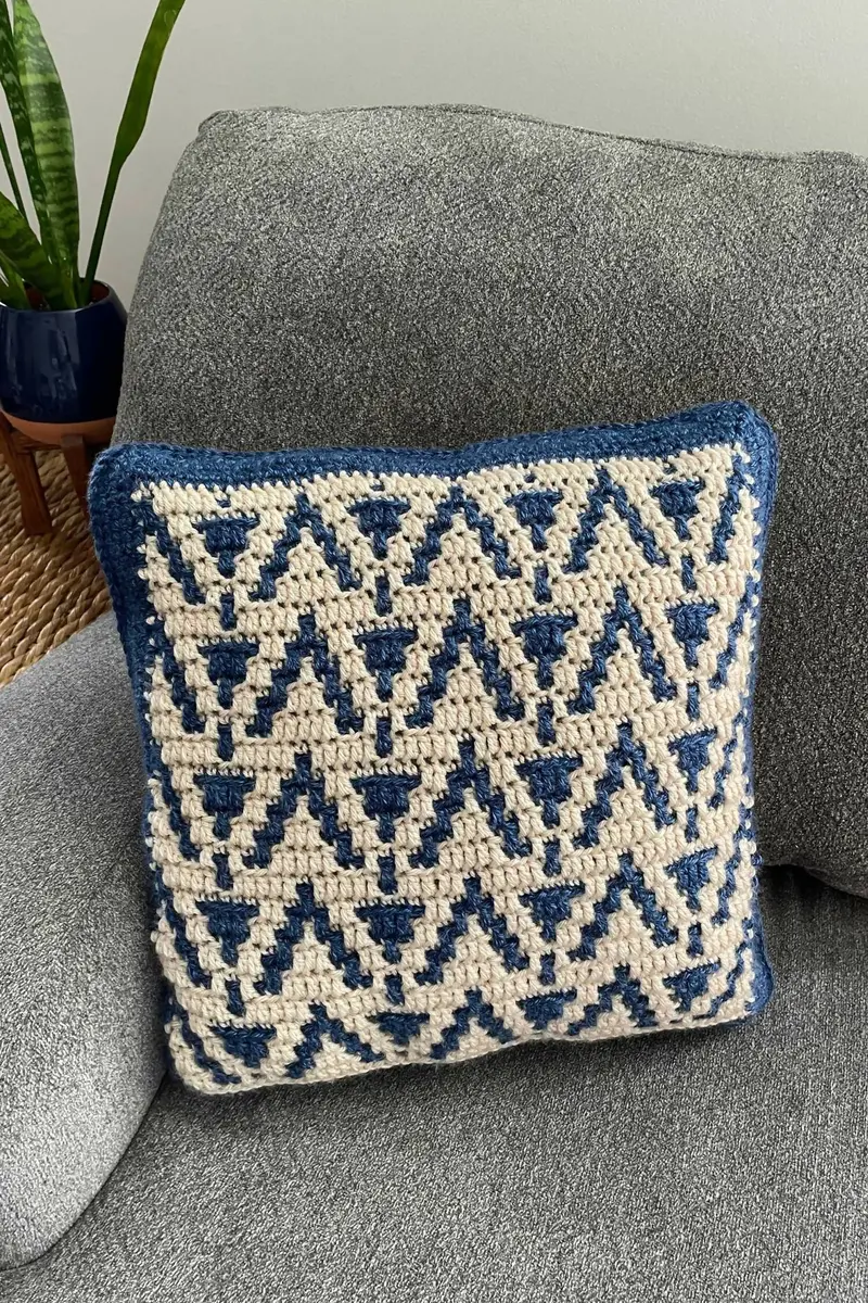Peaks & Pillars Mosaic Pillow (Crochet) 2