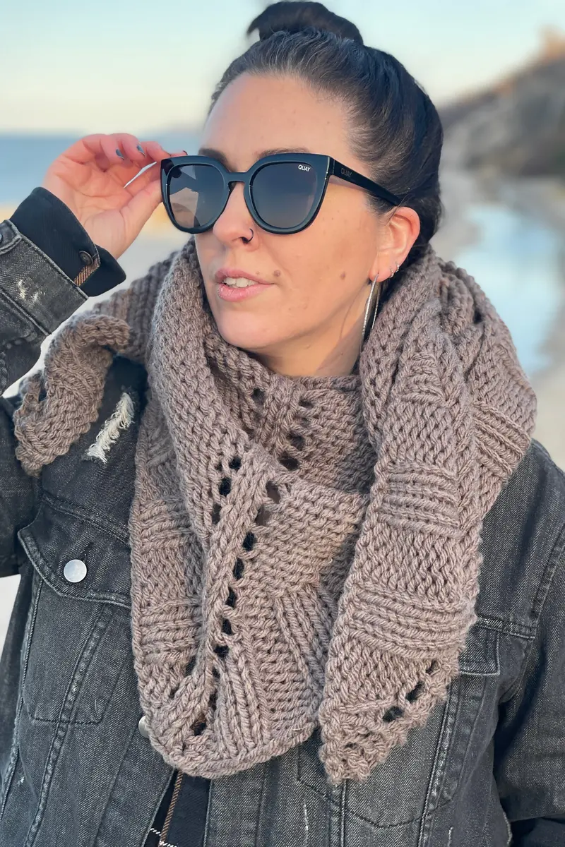 Plainview Shawl (Knit) 1
