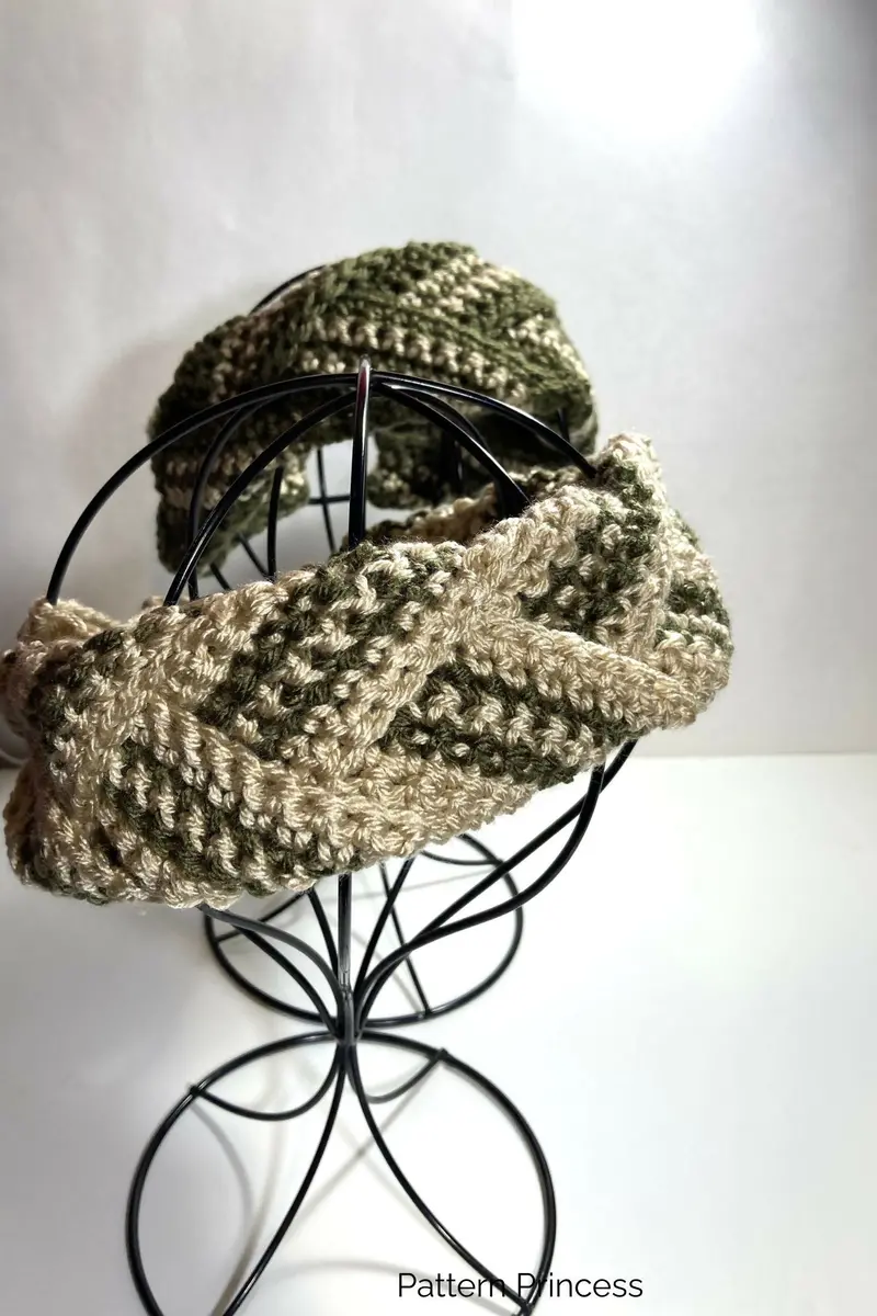 Quick & Easy Braided Headband (Crochet) 1
