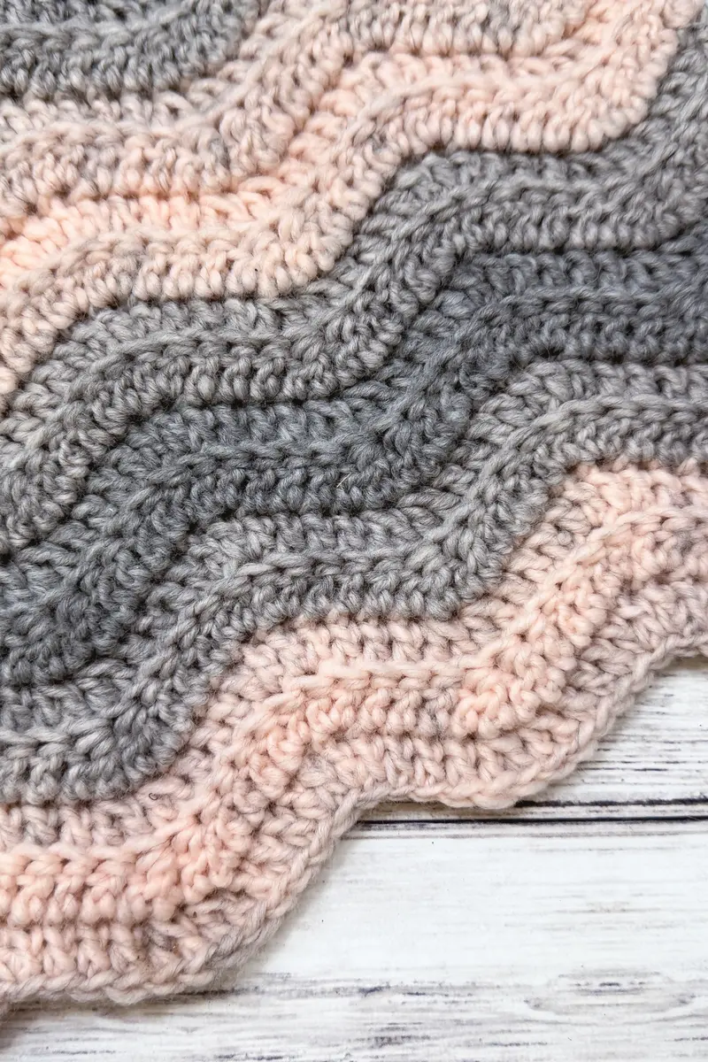 Ridged Chevron Blanket (Crochet) 1