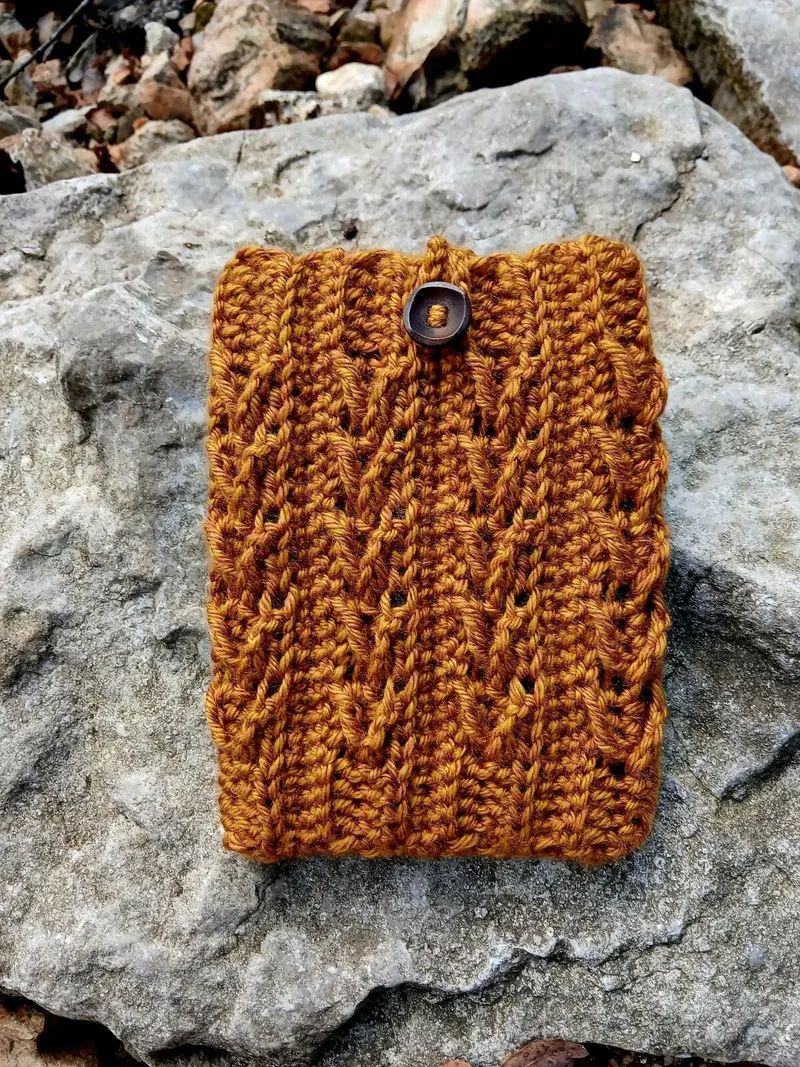 River Arrow Kindle Paperwhite Sleeve (Crochet) 1