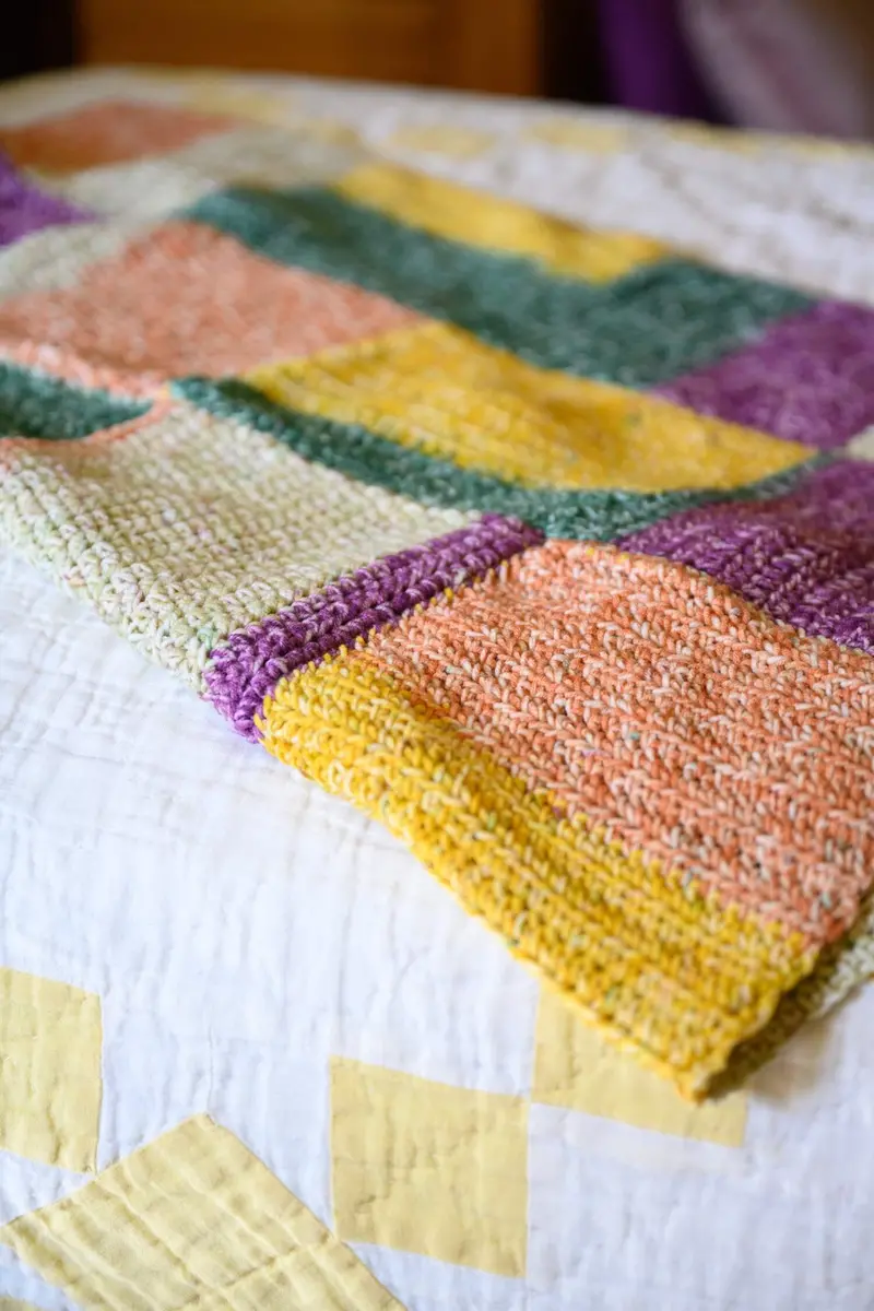 Shaded Squares Baby Throw (Crochet) 2