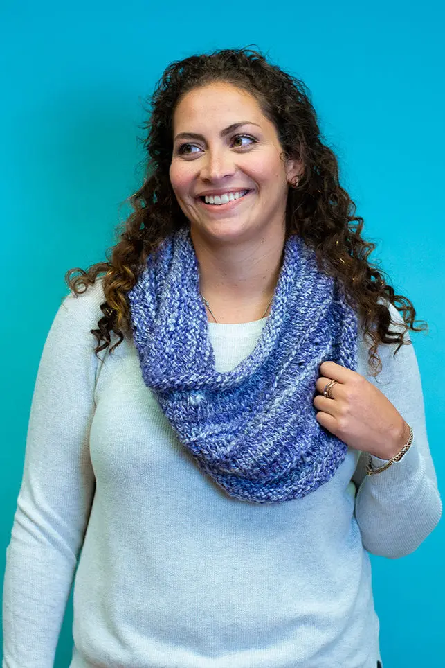 Shaped Eyelet Cowl (Knit) 1