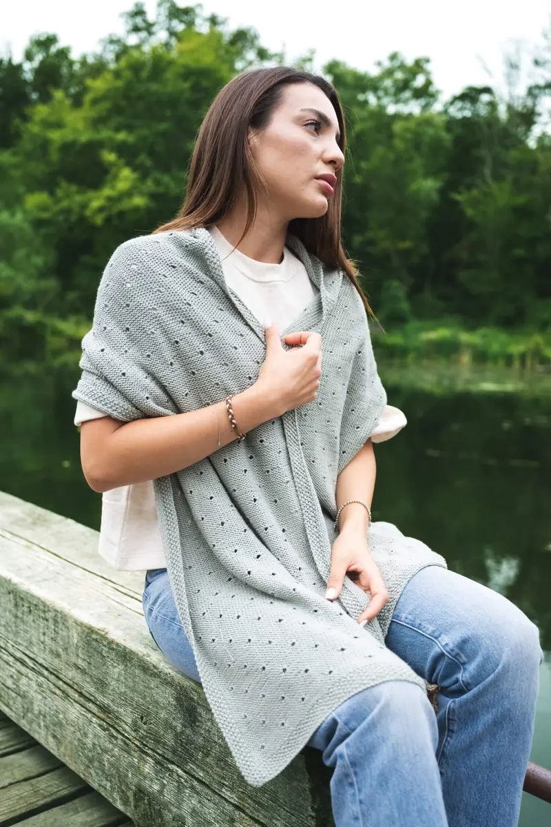 Simple Eyelet Shawl (Knit) 1