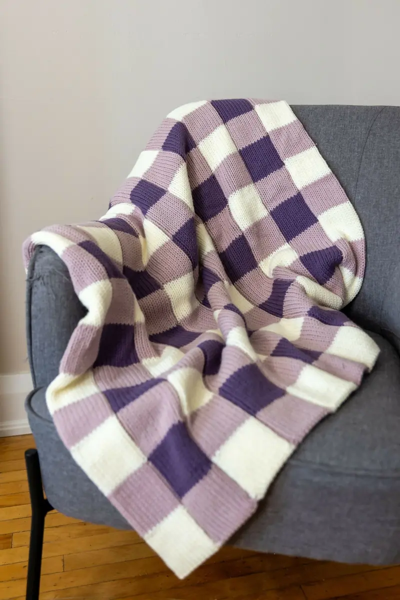Sleek & Cozy: The New Generation Gingham Blanket (Circular Knitting Machine) 2