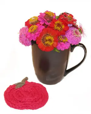 Spool-Knit Apple Coaster (Knit) 1