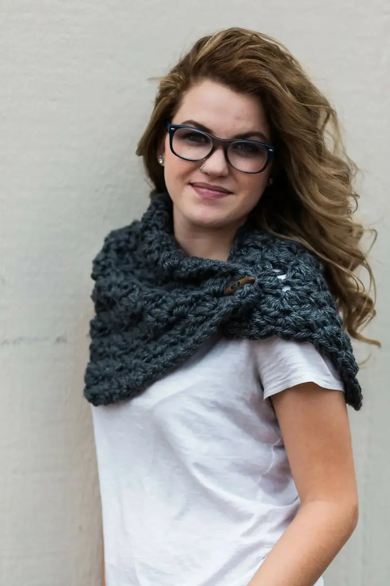 Street Chic Neckwarmer (Crochet) 2