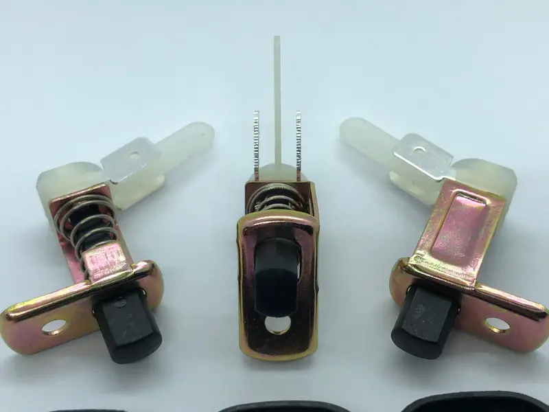 T4 / Caravelle Interior Door Pin Switch (X3) 1