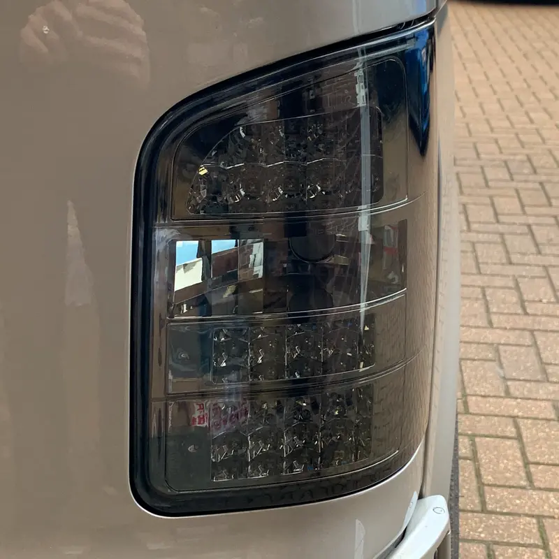 T5 Smoked Led Rear Lights 03-10 Tailgate 1