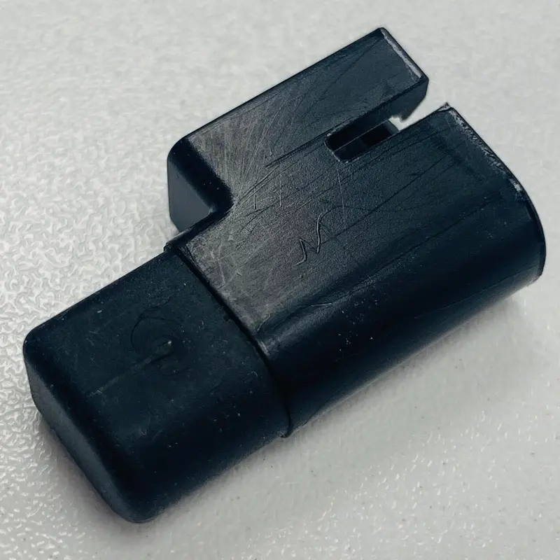 T5 T5.1 T6 Fuel Flap Catch Genuine Part Brand New 1