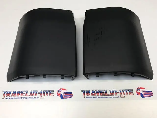 T5 Tailgate Rear Trims / Covers Smooth Primed 03-09 1