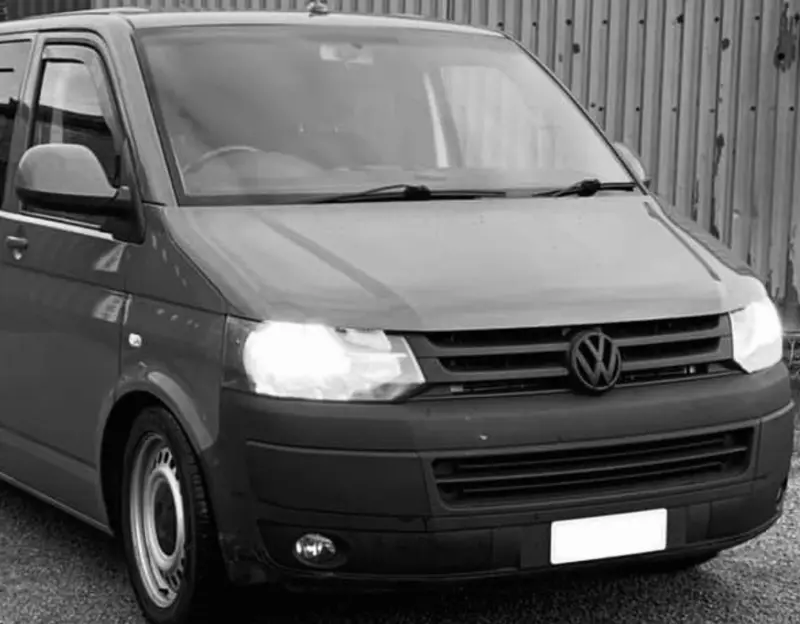 T5 To T5.1 Commercial Premium Facelift Kit Satin Black Bumper (Oe Headlights Upgraded Bulbs) 2