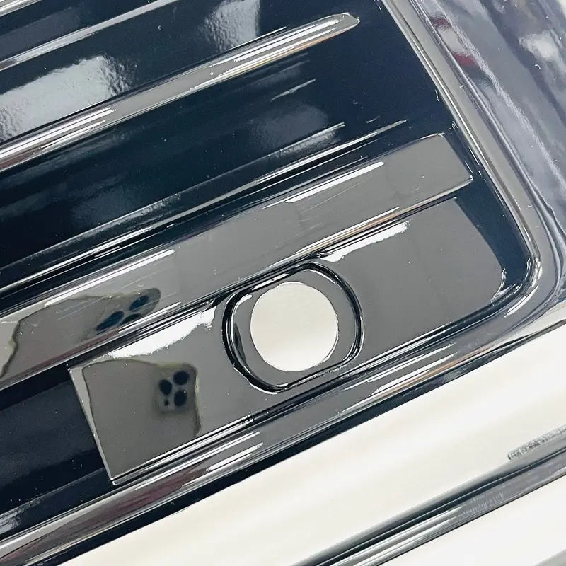 T6 Gloss Black Upper & Lower Grilles With Badge 2015 Onwards New 2
