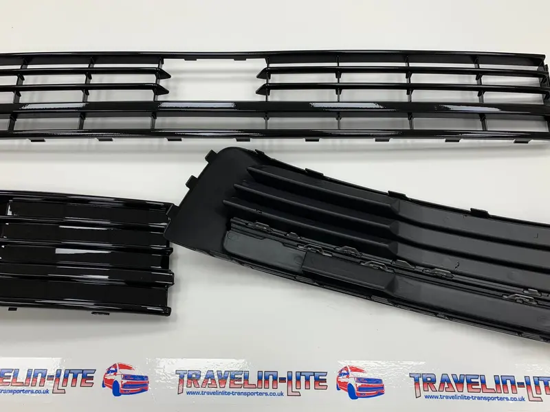 T6 Lower Gloss Black Grilles 3Pcs For Vehicles With Radar Sensor 15 Onwards 2