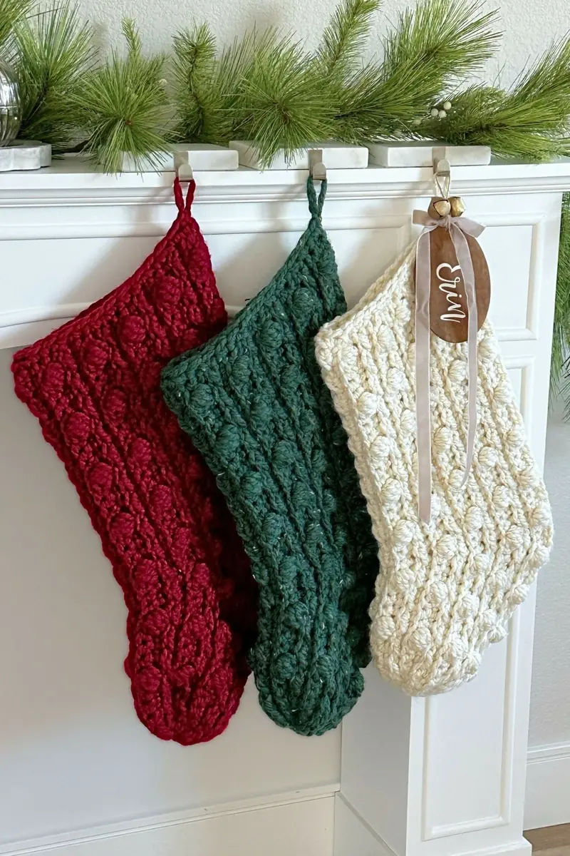 The Jumbo Puff Stitch Stocking (Crochet) 1