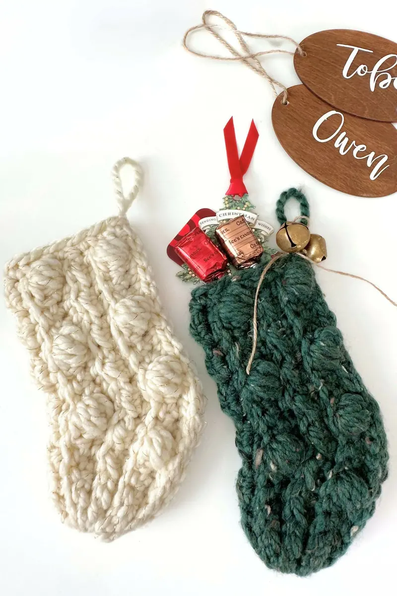 The Puff Stitch Stocking (Crochet) 2