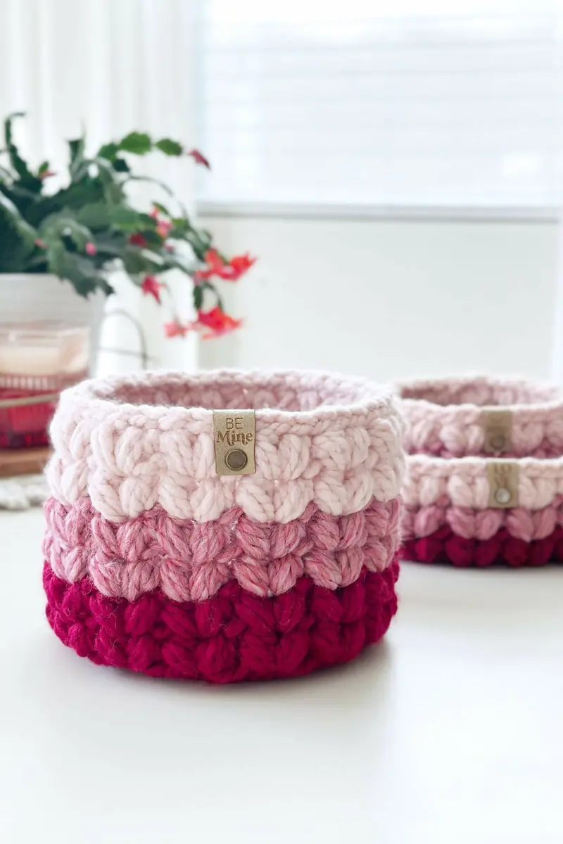 The Puffy Heart Basket (Crochet) 1