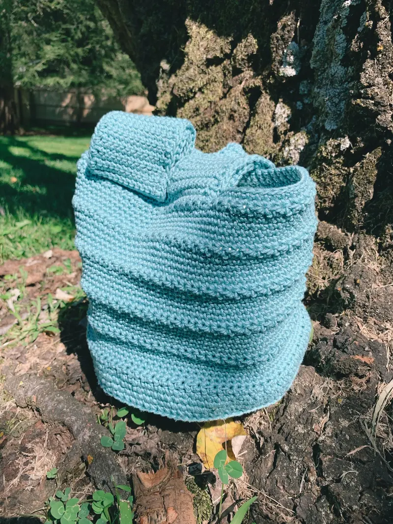 The Sara Elena Tote Bag (Crochet) 1
