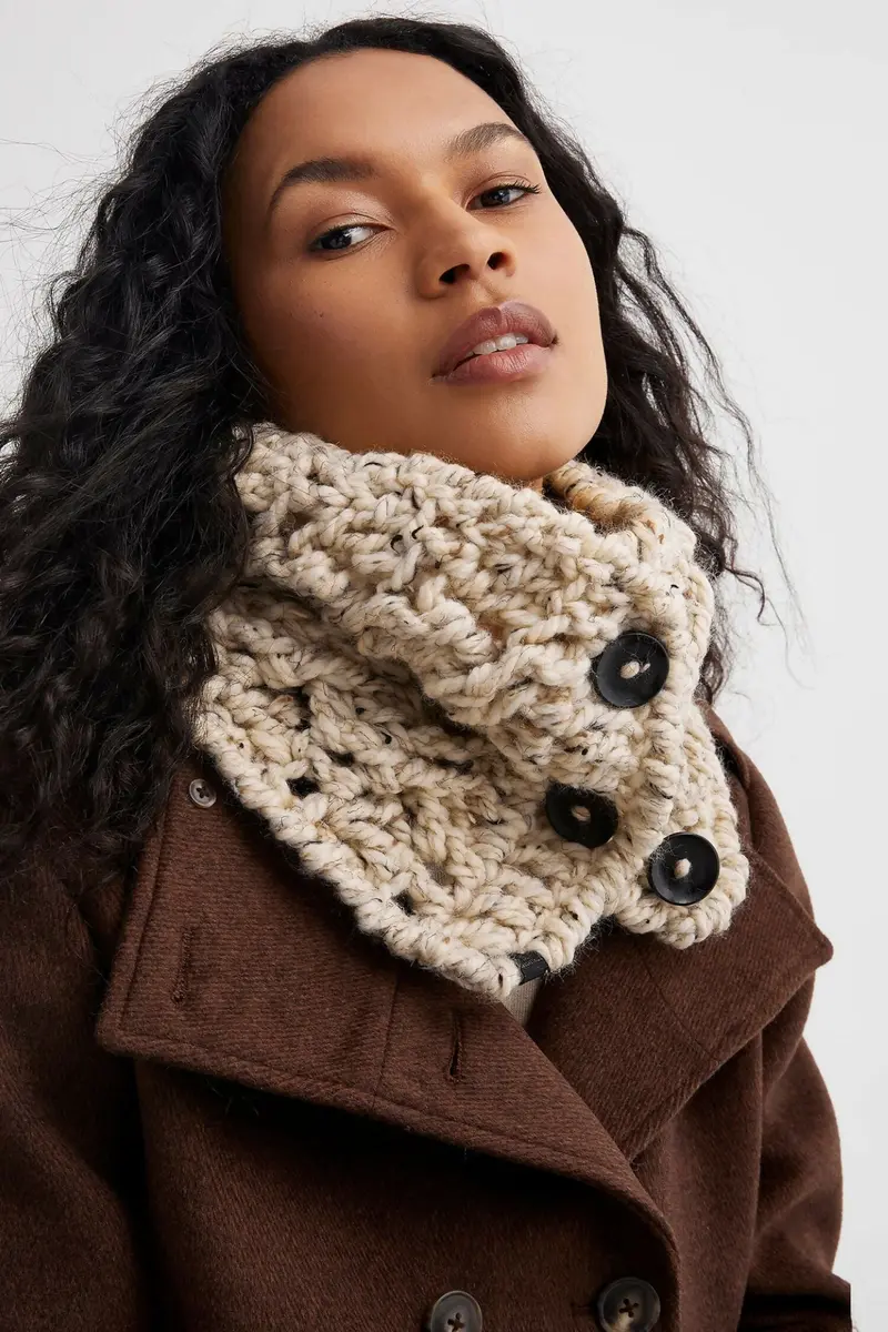 The Urban Cowl (Crochet) 1