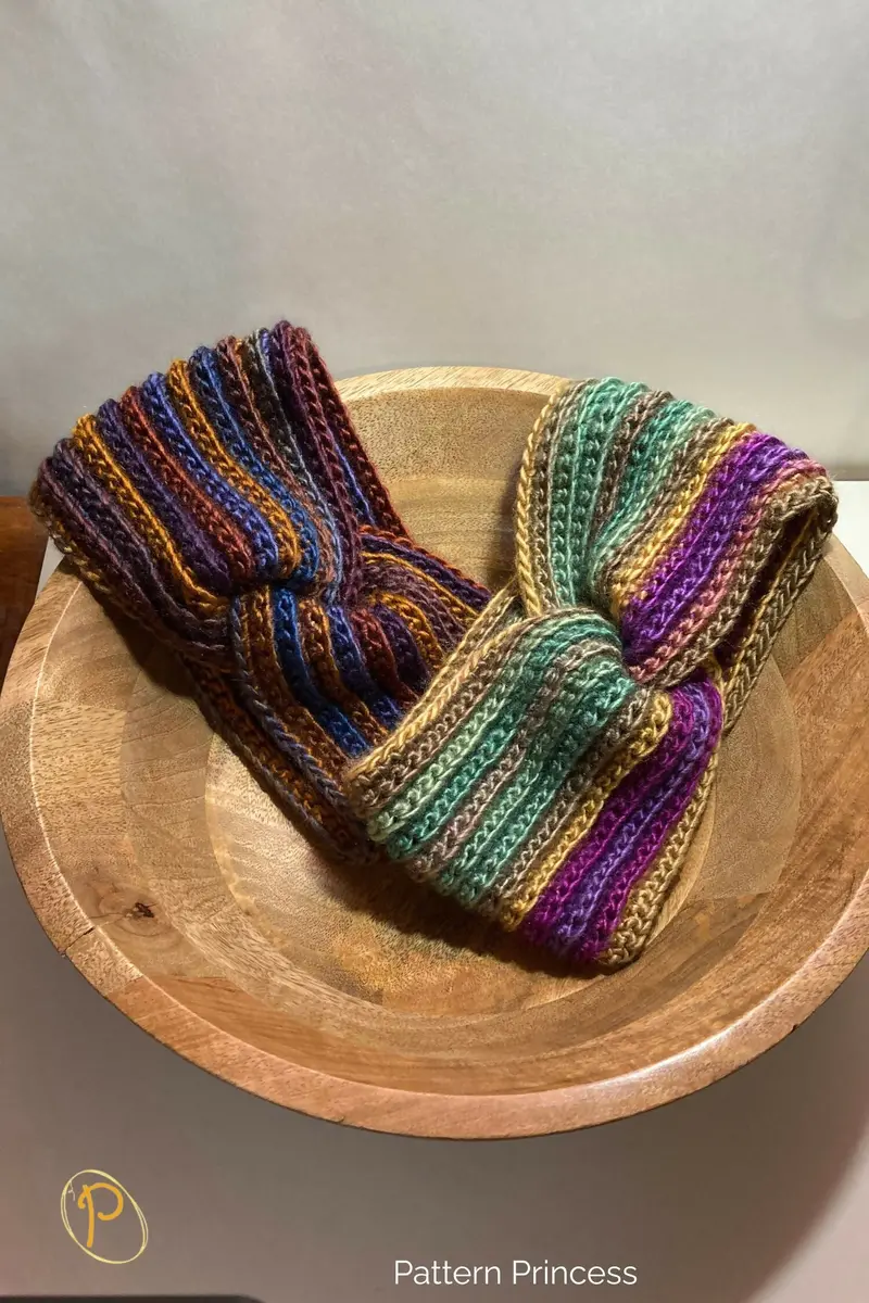 Timeless Twist Ear Warmer (Crochet) 1