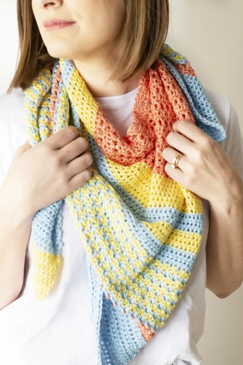 Tri-Color Shawl (Crochet) 1