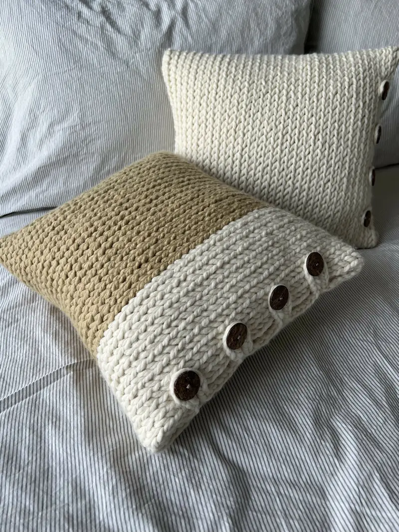Waverly Pillow (Crochet) 2