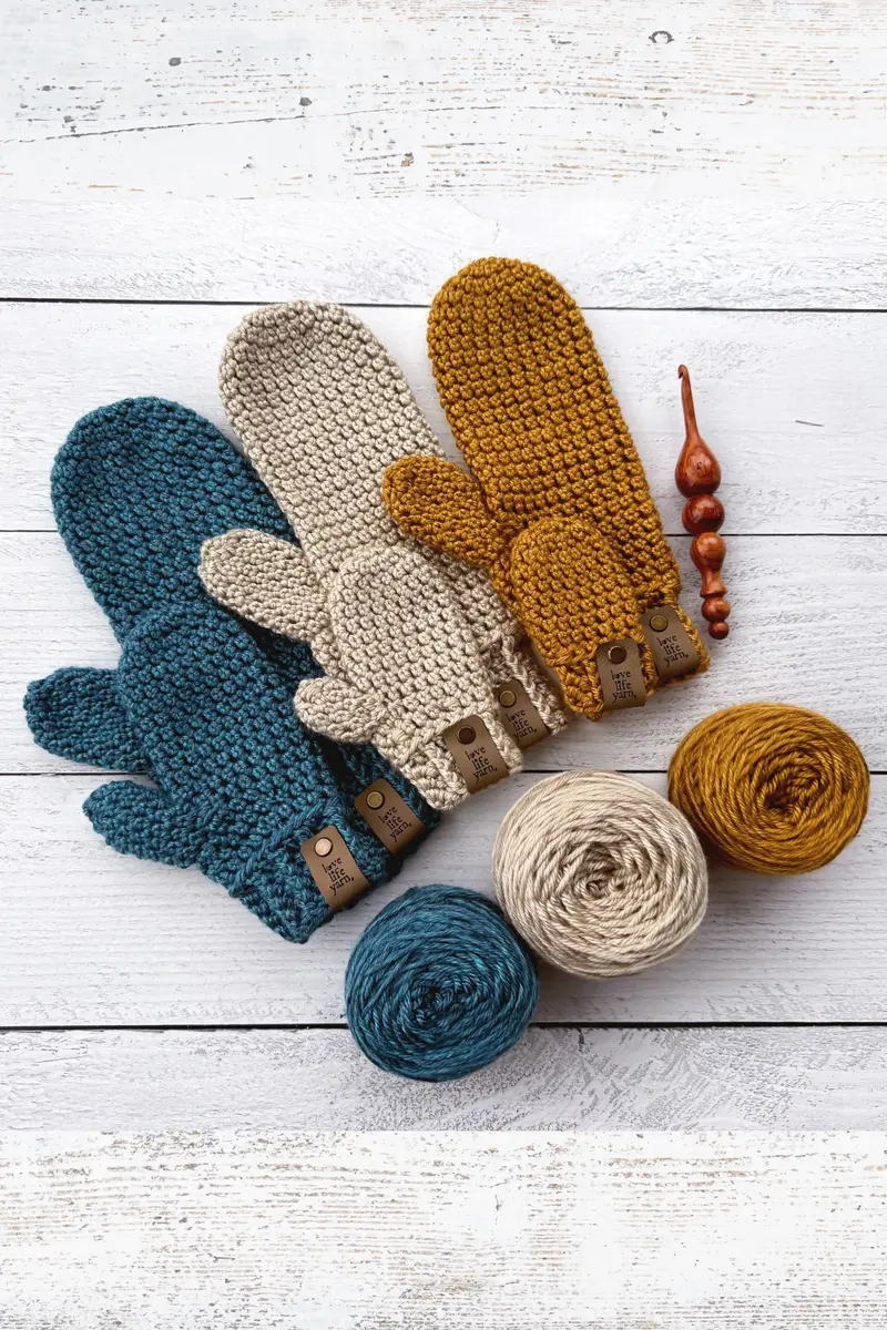 Winter Essential Crochet Mittens (Crochet) 1