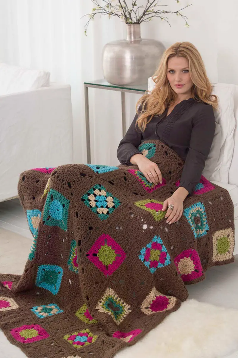 Young At Heart Granny Afghan Pattern (Crochet) 1