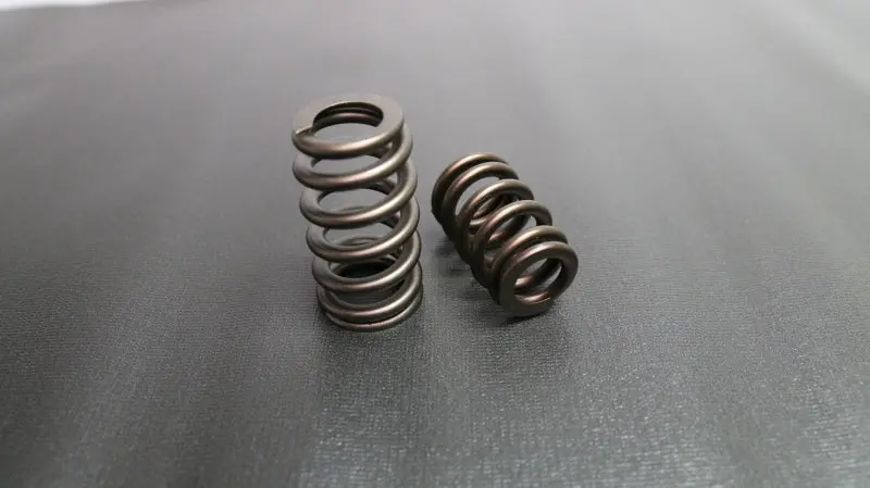 Ferrea Endurance Single Beehive Ovate Pac Alloy Valve Spring For High-Lift Applications 1